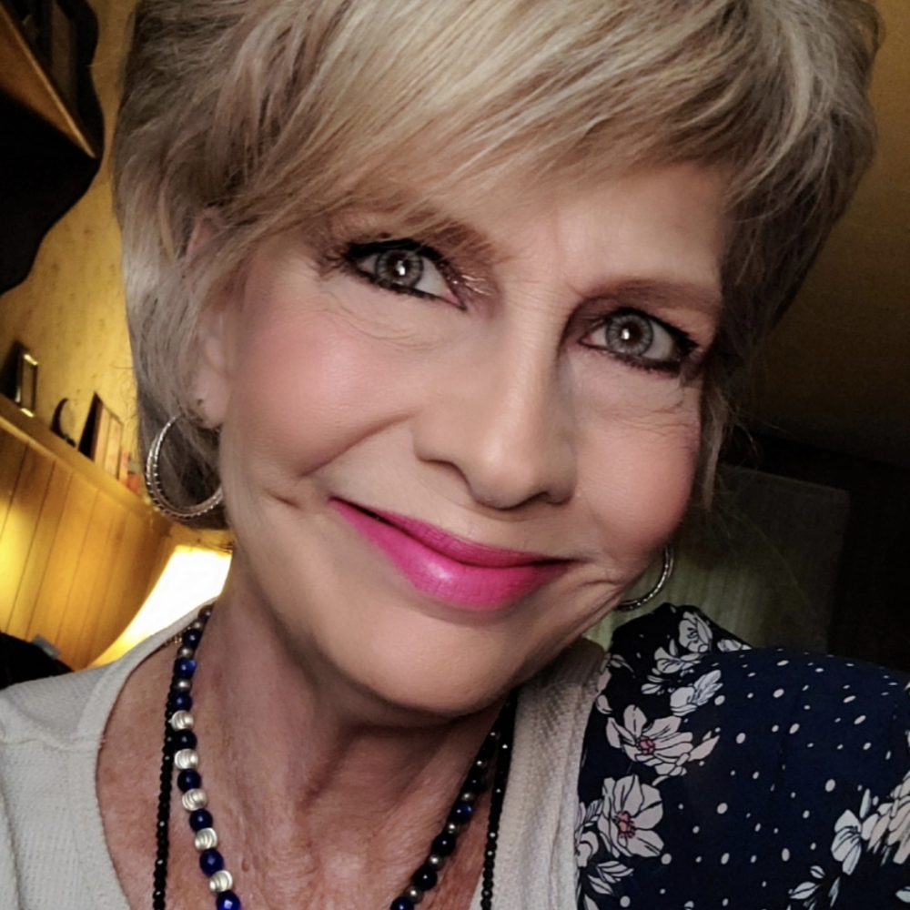 Meet your Posher, Michele